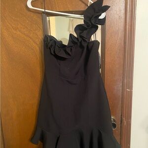 TCEC Black One-Shoulder Dress